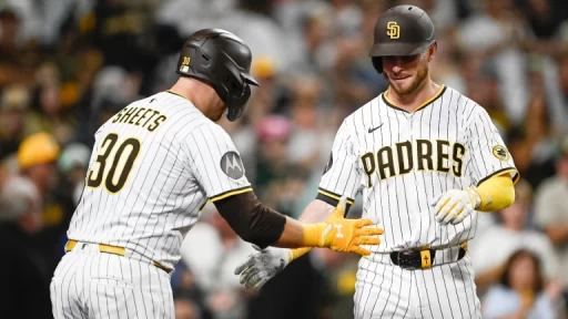 Padres Excel as Giants Falter; Dodgers Struggle Continues