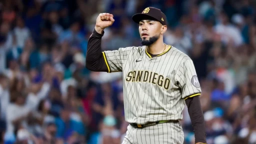San Diego Padres Clinch Narrow Win Over Seattle Mariners