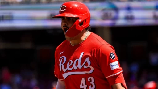 Will the Reds Overcome Toronto Again in Tuesday's Game?