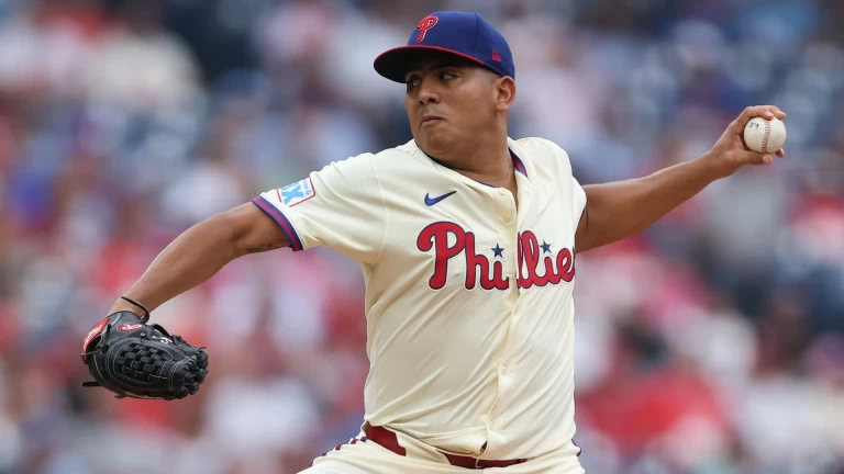 Phillies vs. Brewers: Suarez vs. Peralta in Pitcher's Duel