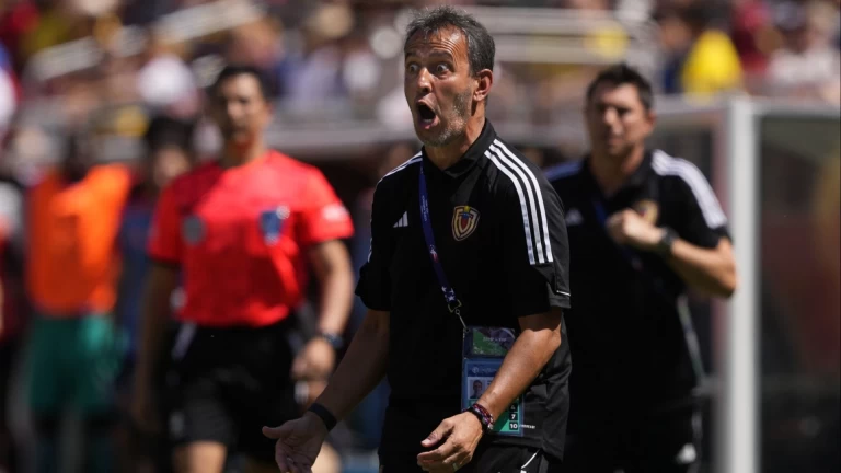 South American Teams Battle for World Cup 2026 Qualification