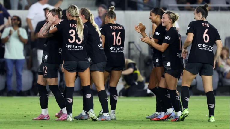 ACFC Nears Playoffs & Chelsea's Bid for Alyssa Thompson