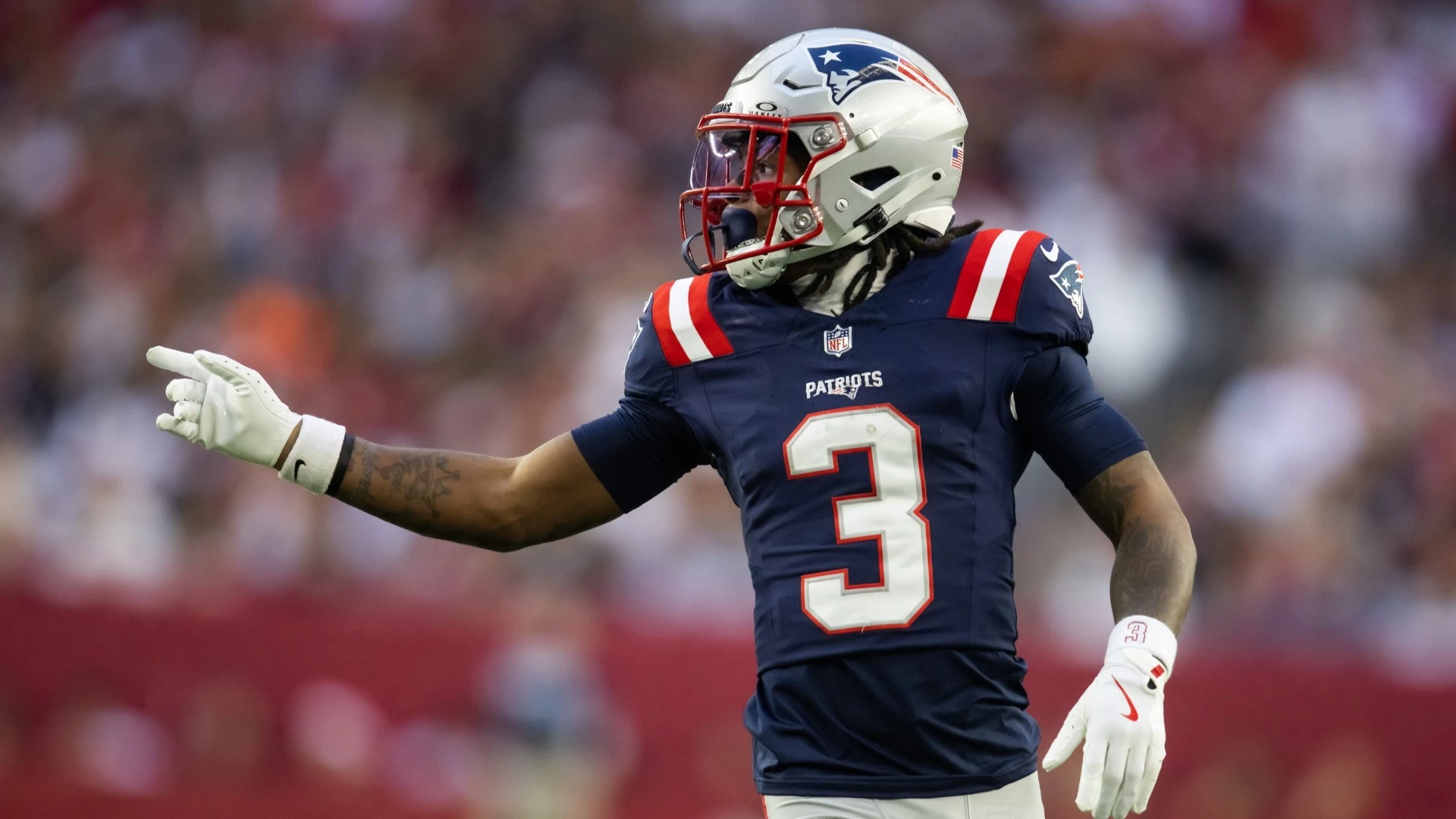 DeMario Douglas: A Must-Add for Fantasy Football Teams