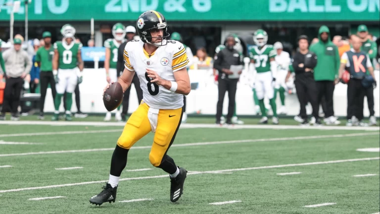 Analyzing Aaron Rodgers' Stellar Performance Against Jets