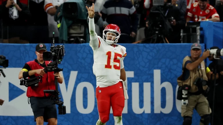 Eagles Slight Road Favorites Over Chiefs: Super Bowl Rematch