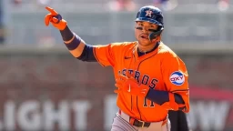 Texas vs. Houston: Wild Card Showdown on Monday Night