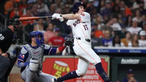 Houston Triumphs Over Texas Rangers in Close 6-5 Game