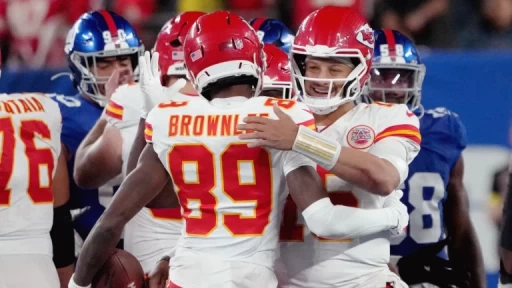 Chiefs Secure Victory Against Giants, NFL Week Three