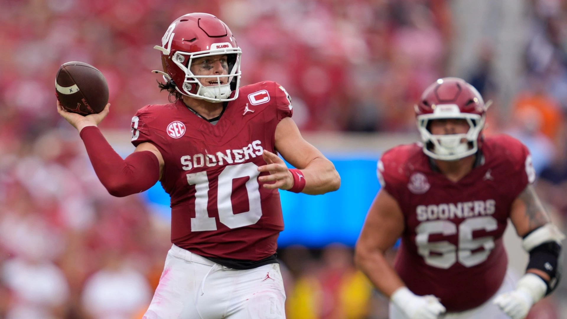 Oklahoma Clinches Tight 7-Point Victory Against Auburn