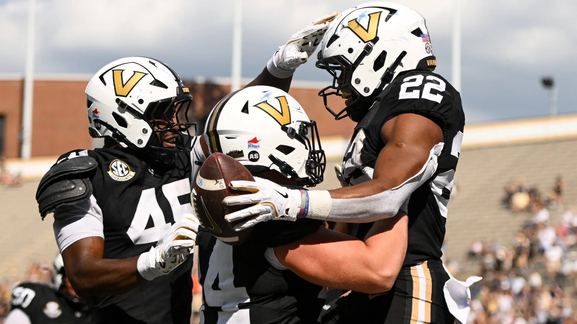 Vanderbilt Visits Alabama in Intriguing Ranked SEC Clash