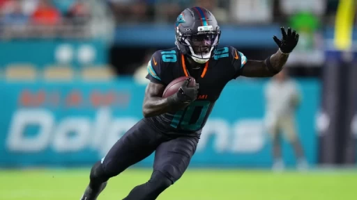 Tyreek Hill's Severe Injury: Career and Team Outlook at Risk