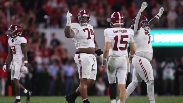 Alabama Snaps Georgia’s Home Win Streak in Epic Clash