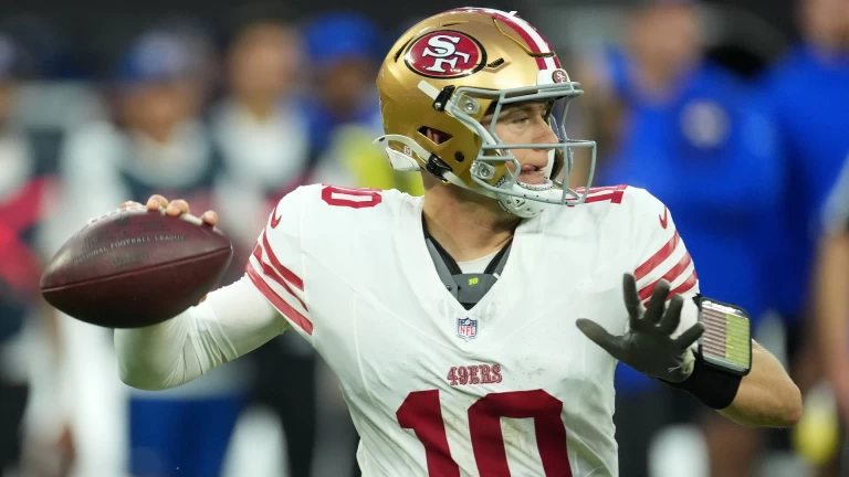 Mac Jones Shines in 49ers' 26-23 Win Over Rams on Thursday