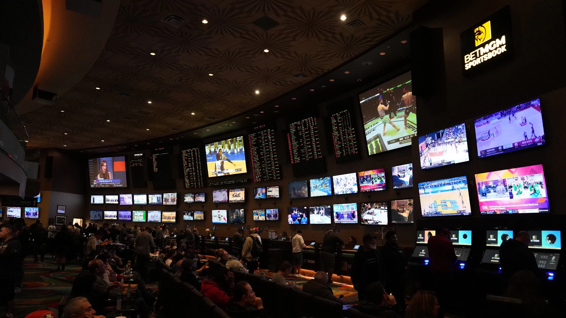 Impact of Kalshi's New Parlay Product on U.S. Sports Betting