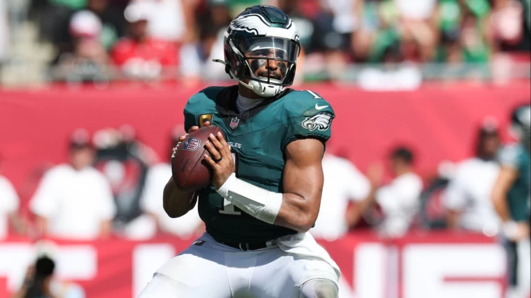 Jalen Hurts's Impact in Eagles' Strategy & Game Analysis