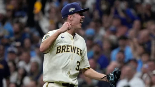 Brewers Dominate Cubs 7-3 with Stellar Postseason Plays
