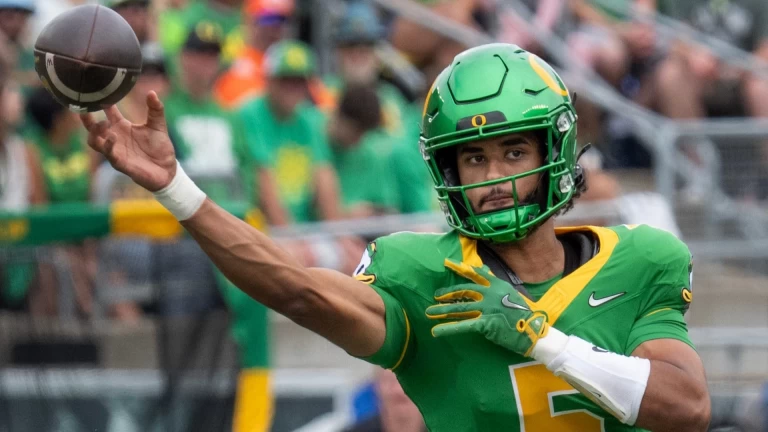 Indiana vs. Oregon: Big Ten Clash at Autzen Stadium