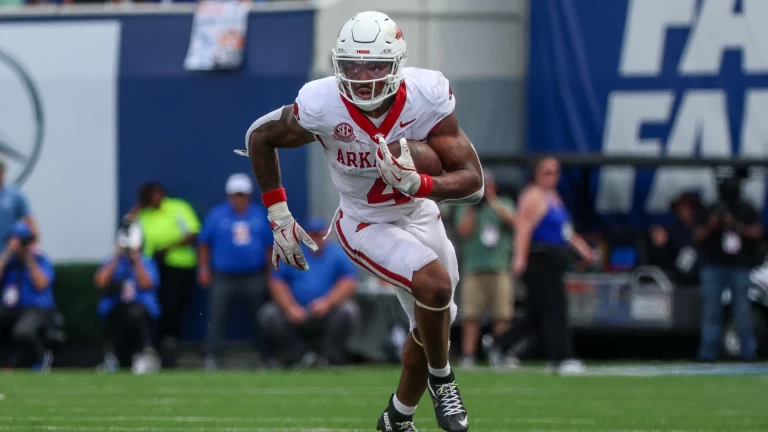 Saturday SEC Showdown: Arkansas vs. Tennessee Game Preview