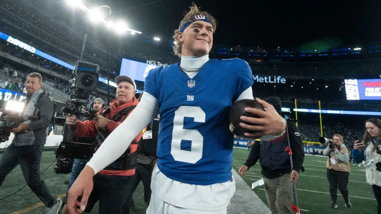 Giants Stun Eagles: Rookie Heroics Save Jobs & Season