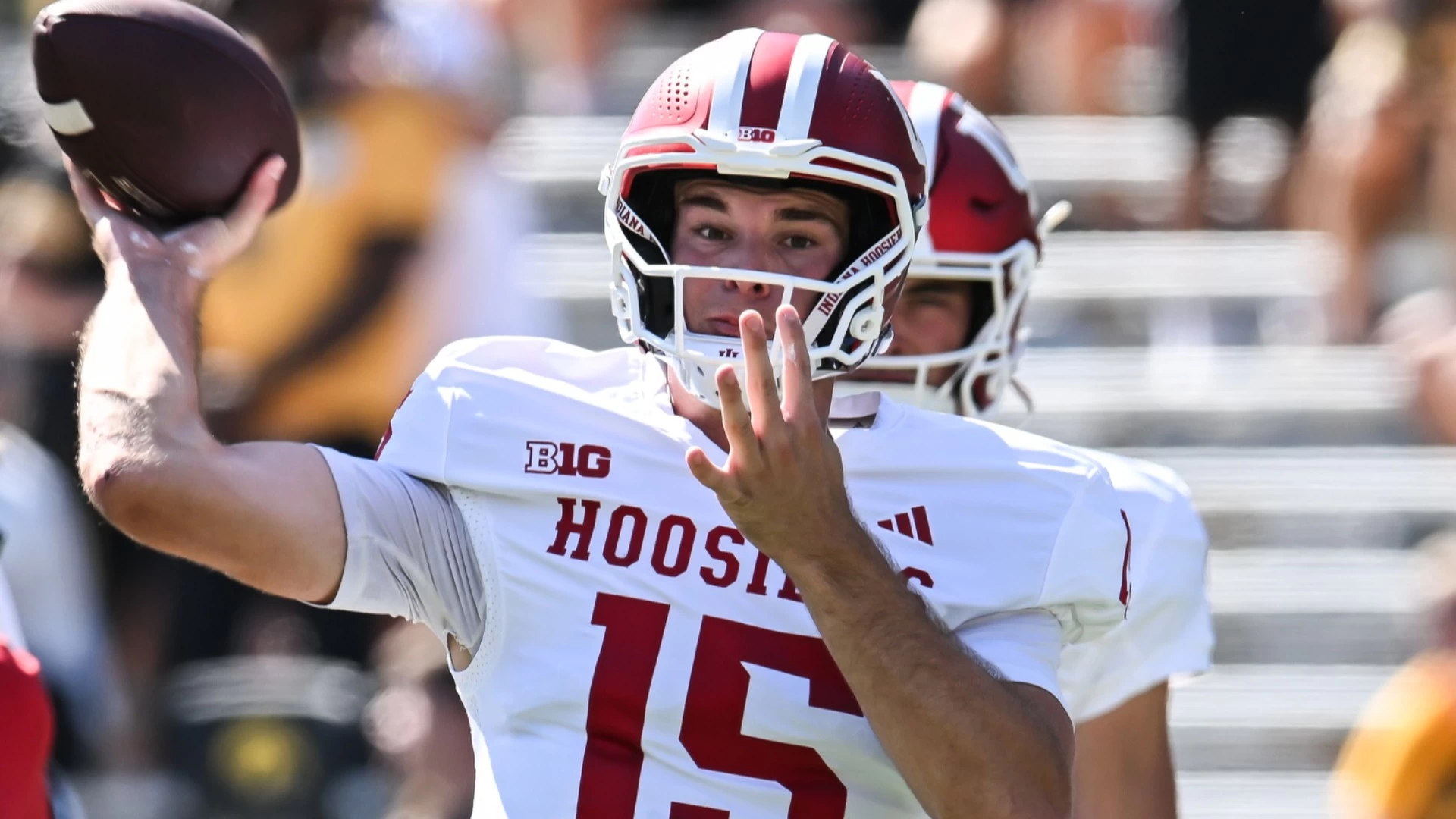 College Football Prop Bets: Dante Moore vs. Fernando Mendoza