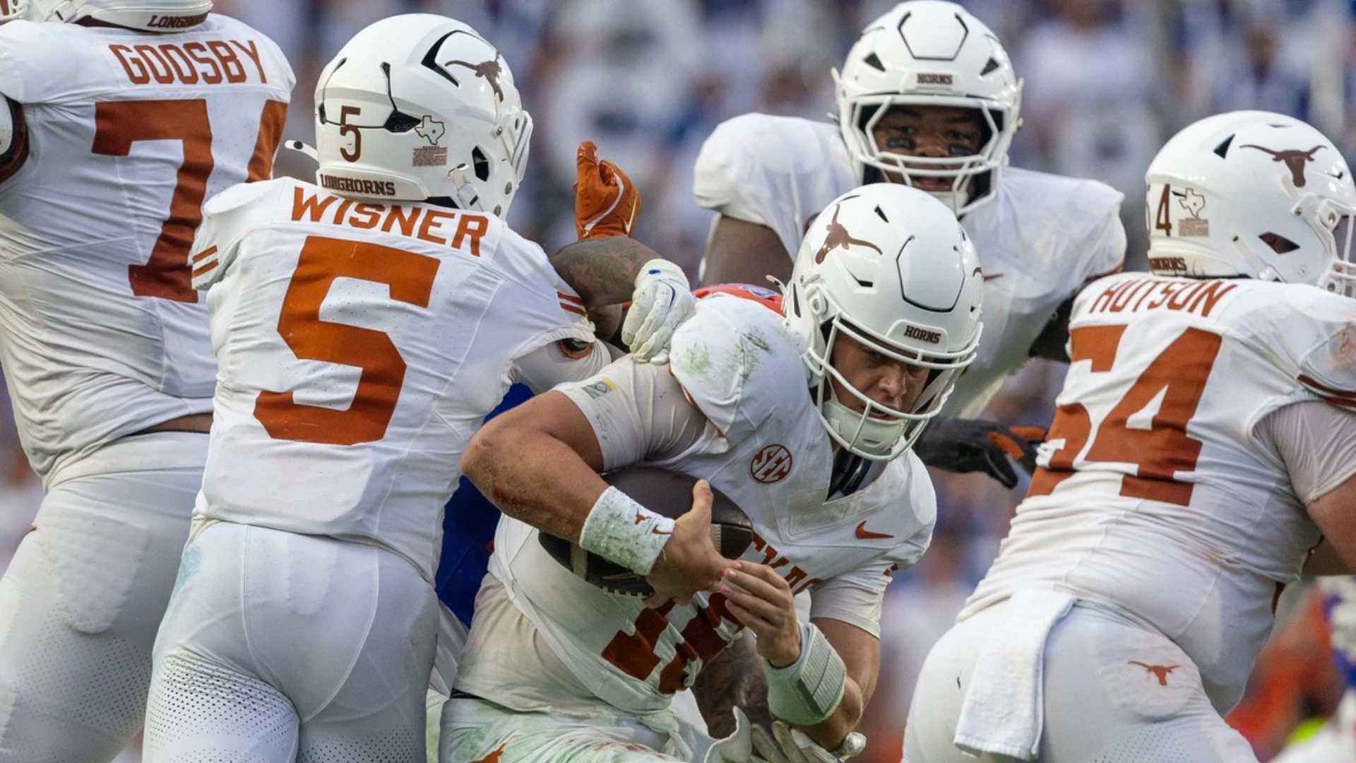 Arch Manning's Struggle Against Top College Defenses