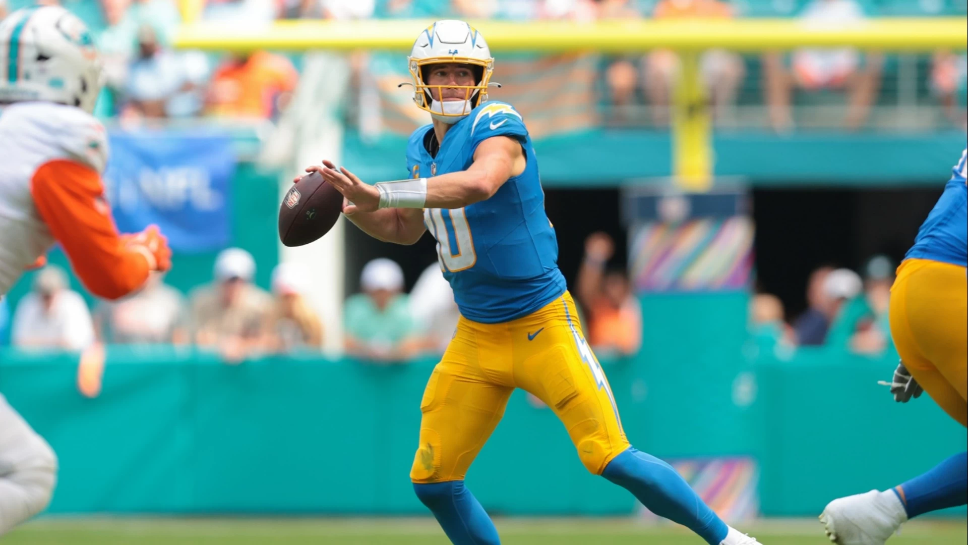 NFL Week 7 Showdown: Colts vs. Chargers Analysis & Preview