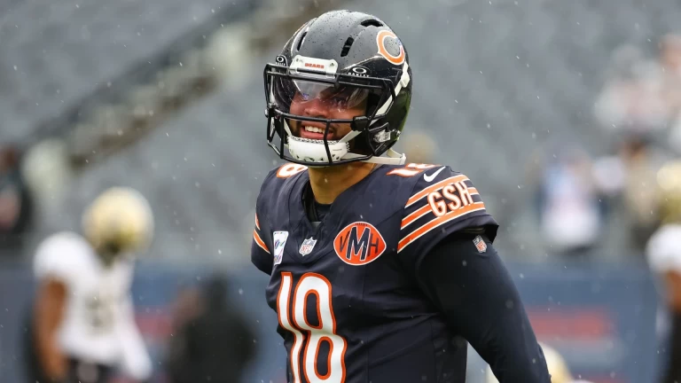 Chicago Bears Favored to Win Against the New Orleans Saints