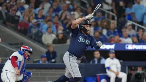 Seattle Mariners' Season Ends: Success Amid Heartache