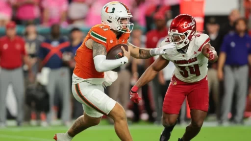 Analyzing Carson Beck's Leadership & Jeff Brohm's Tactics