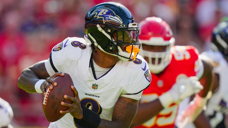 Ravens QB Lamar Jackson Eyeing Return in Week 8 vs. Bears