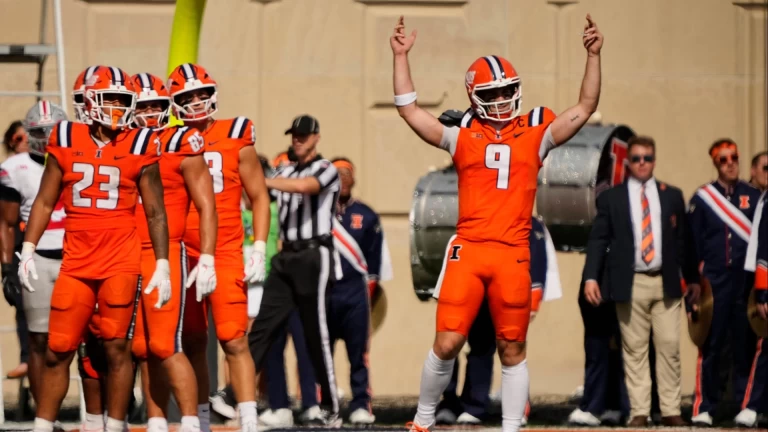 Illinois Challenges Washington in Big Ten Showdown