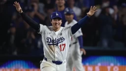 Los Angeles Dodgers vs. Toronto Blue Jays: World Series Game 4