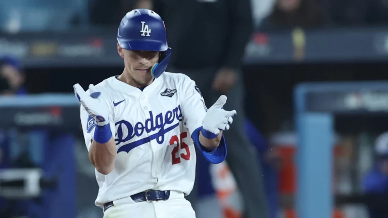 Blue Jays vs. Dodgers: Game 4 Strategies and Player Updates