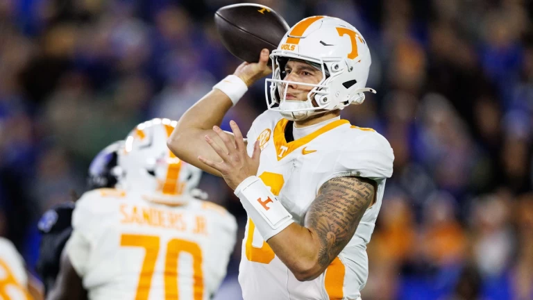 Oklahoma vs. Tennessee: Battle for College Playoff