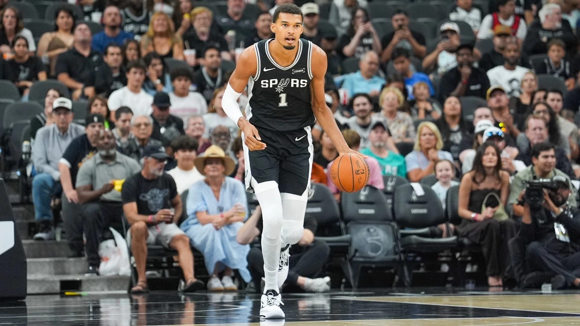 Tim Hardaway Sr. Talks Victor Wembanyama's Skills and Physicality