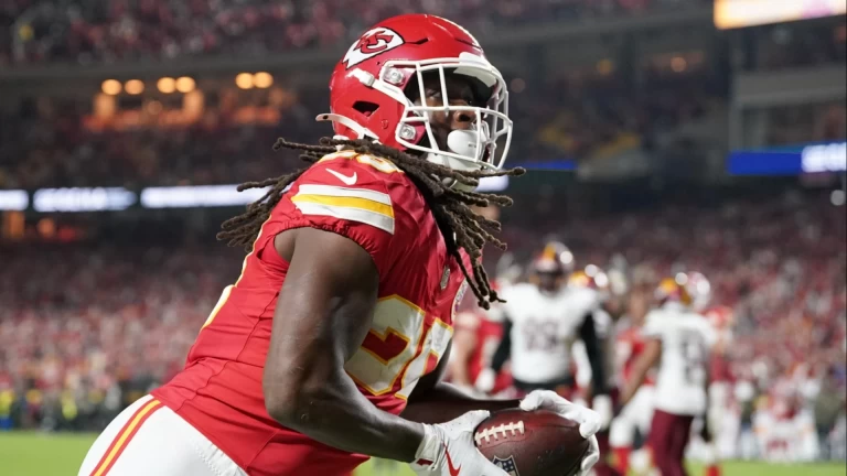 Top Fantasy Picks: Kareem Hunt & Tyjae Spears Insights