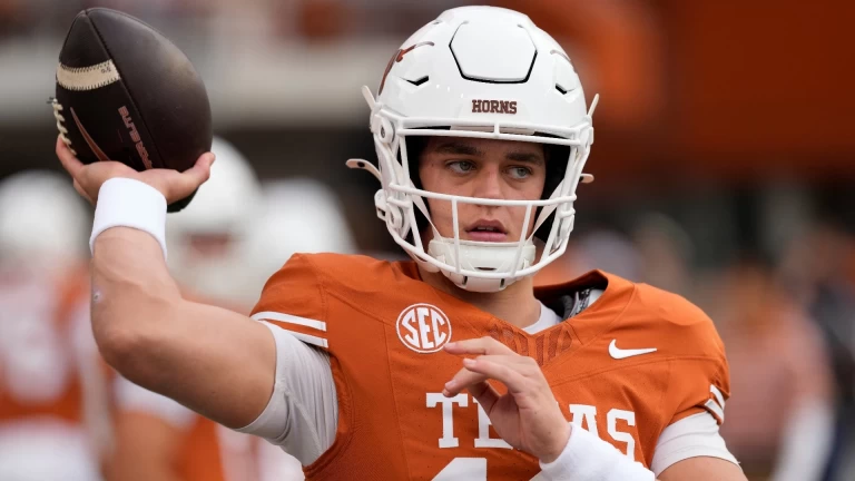 Arch Manning Guides Texas to 34-31 Win vs. Vanderbilt