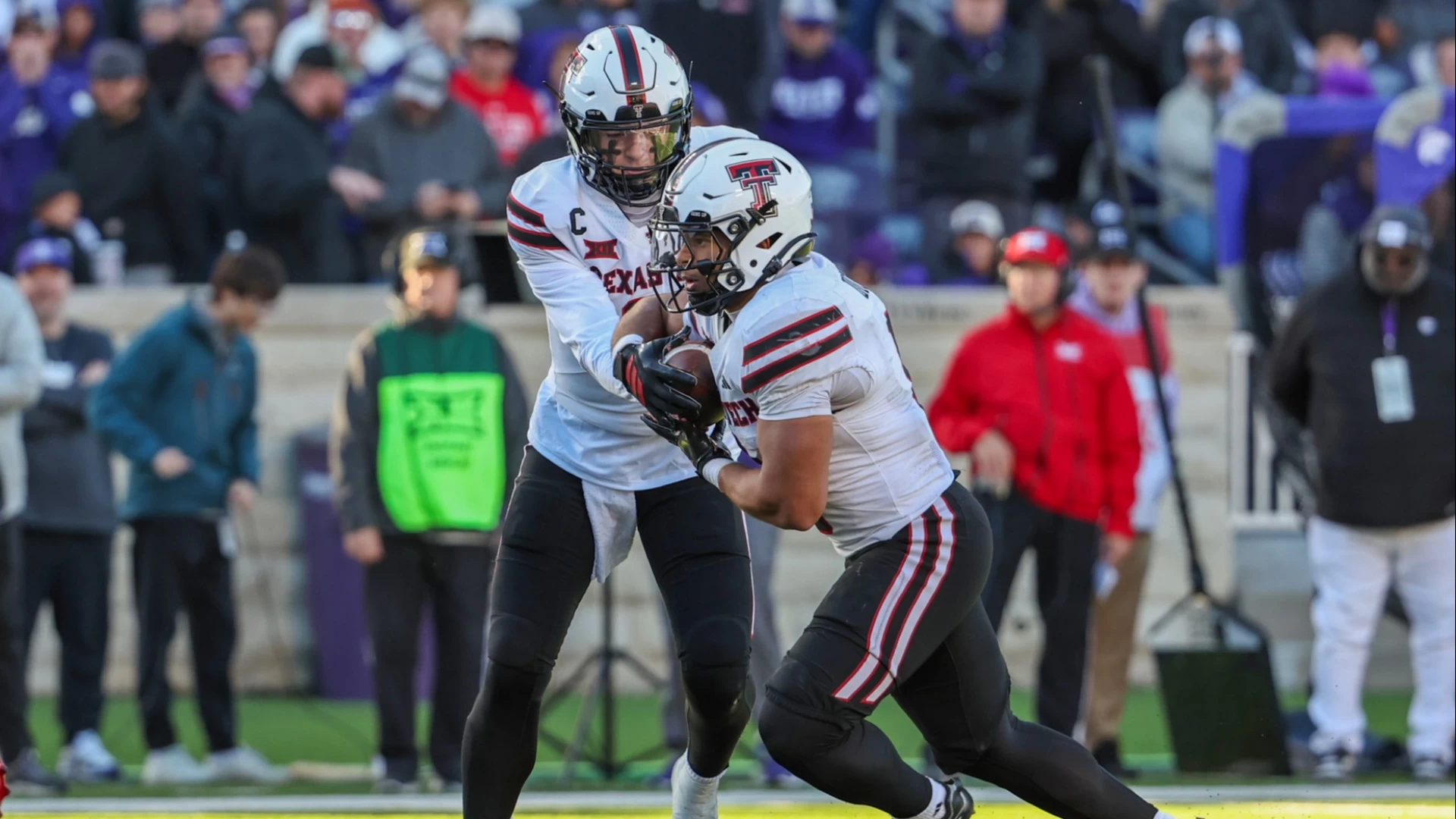 NCAAF Week 11: Best Bets & Updated AP Top 25 Rankings