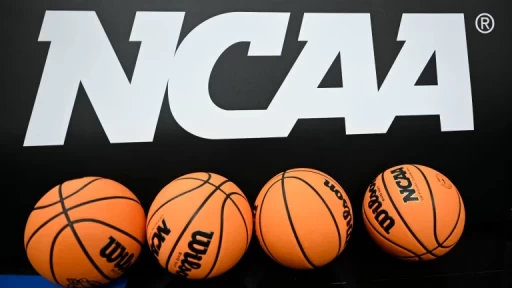 Carton Reacts to 72-0 Score in Women's College Basketball Game