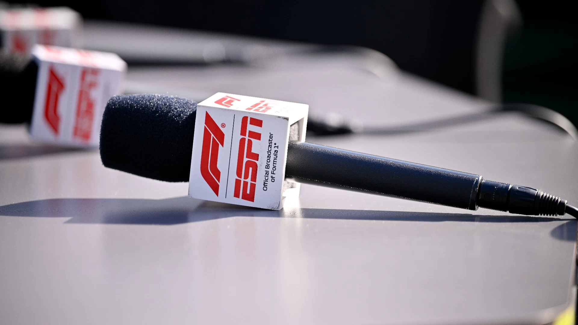 ESPN Ends Sports Betting Partnership, Teams Up with DraftKings