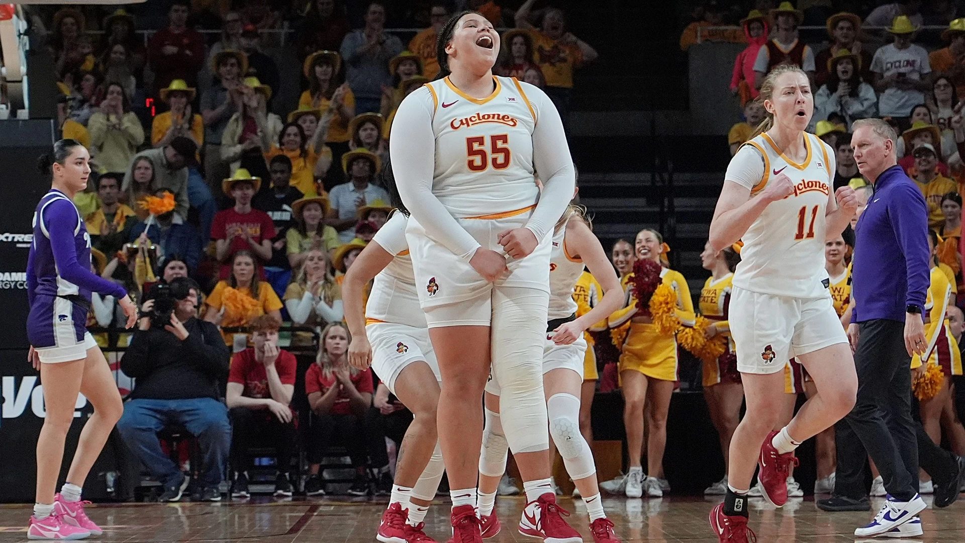 Iowa State Center Audi Crooks Shines in Women's Basketball