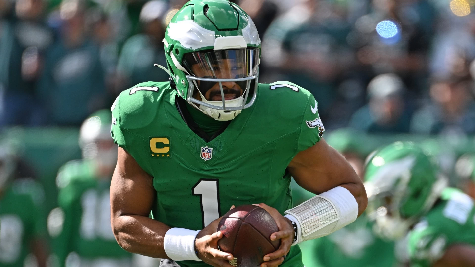 Eagles Touted as Underdogs Against Packers on Monday Night