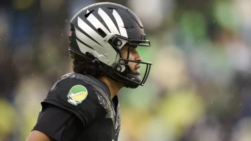 Oregon vs. Iowa Game Prediction: Points Spread & Analysis