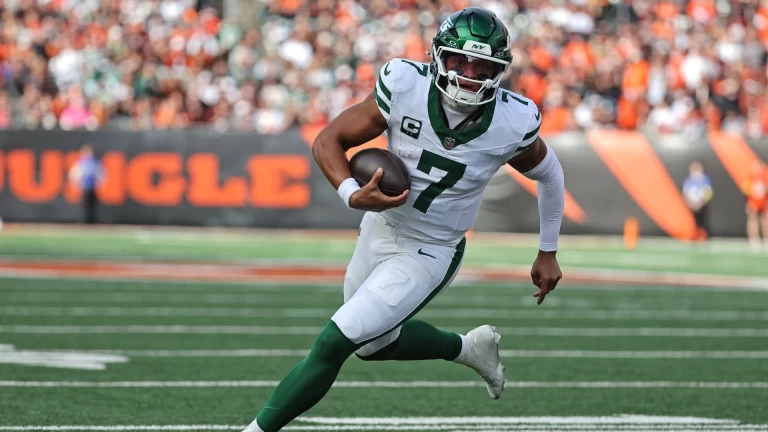 Why Expectations for Troubled Teams Sets Them Back