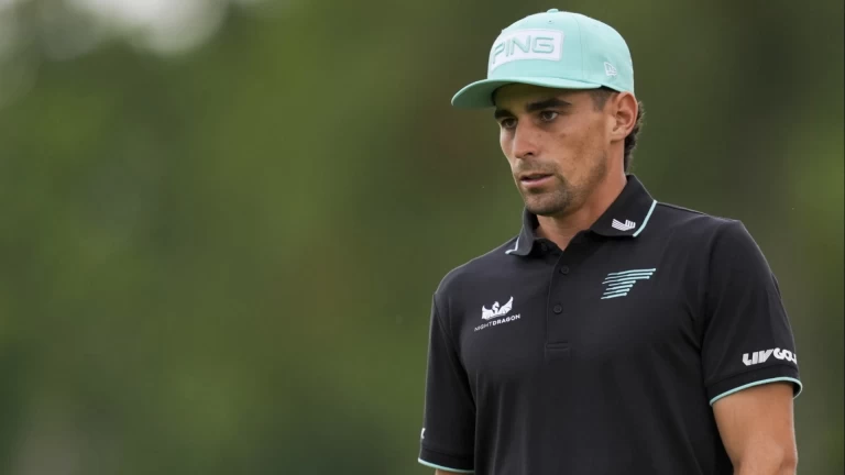 Impact of 72-Hole Formats on Top Golf Players' Performance