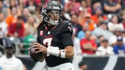 Davis Mills Starts Again Amid CJ Stroud's Concussion