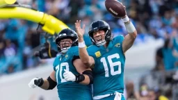 Jaguars Decimate Chargers 35-6 in Key AFC Showdown