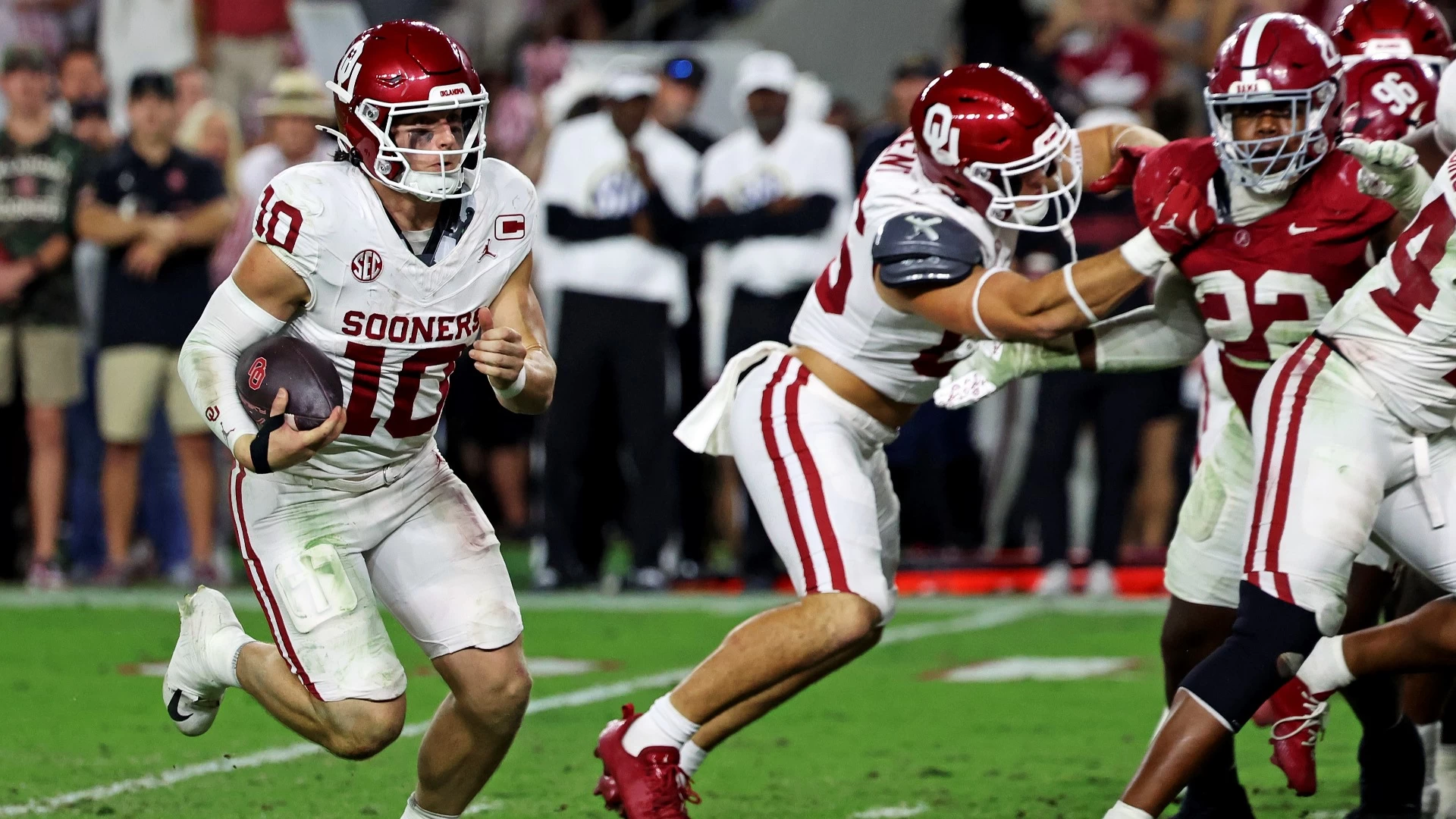 Oklahoma Sooners Clinch Narrow Victory Over Alabama 23-21