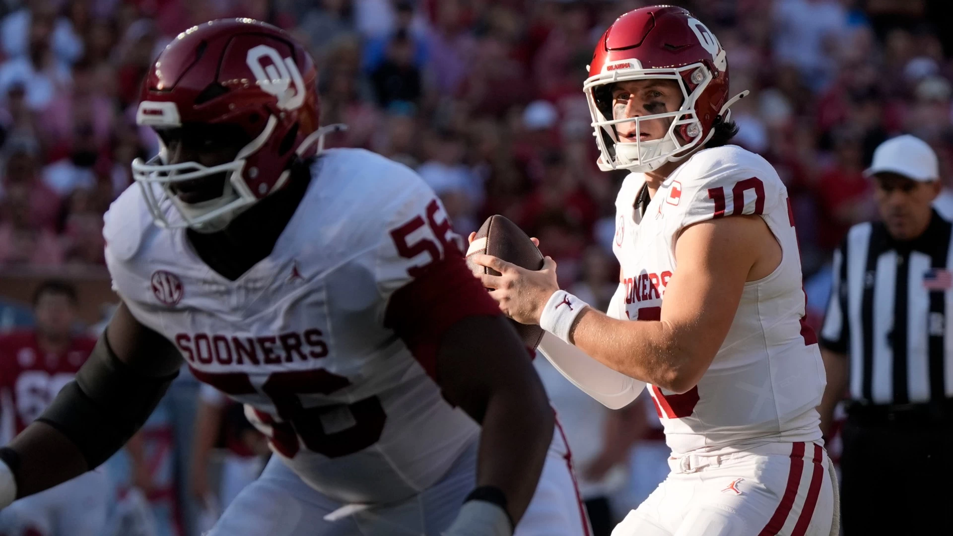 Oklahoma Downs Alabama 23-21, Shakes Up College Football Playoff
