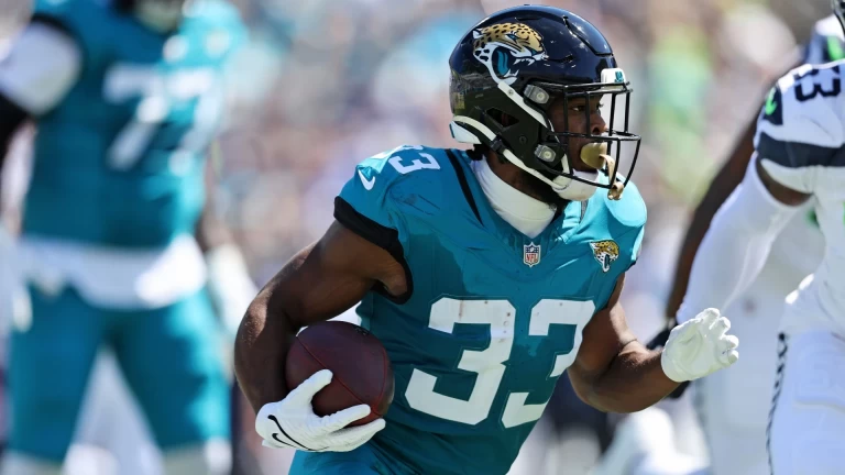 Fantasy Football: Should You Pick Up Bhayshul Tuten This Week?